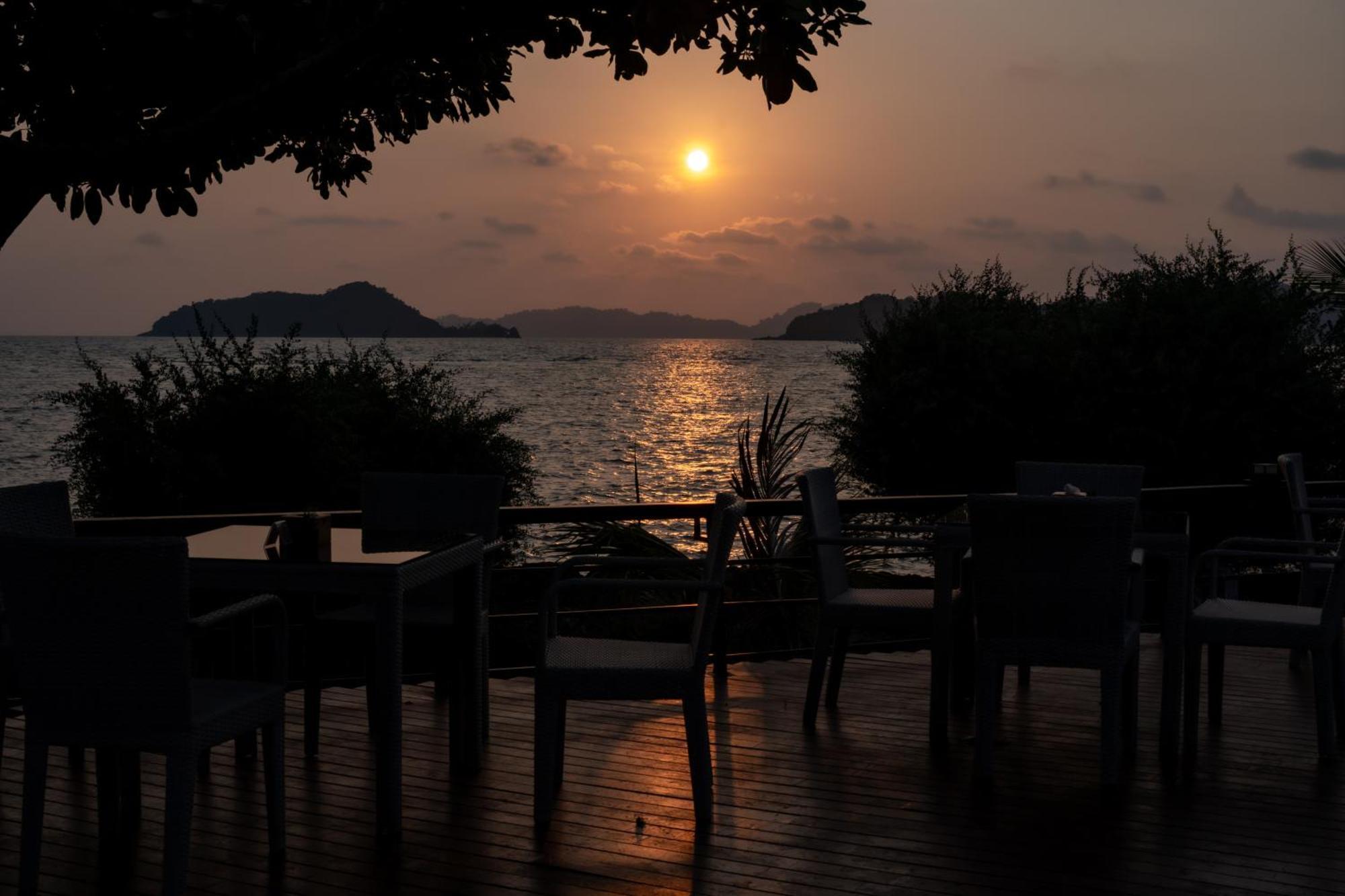 Koh Mak White Sand Beach Exterior photo